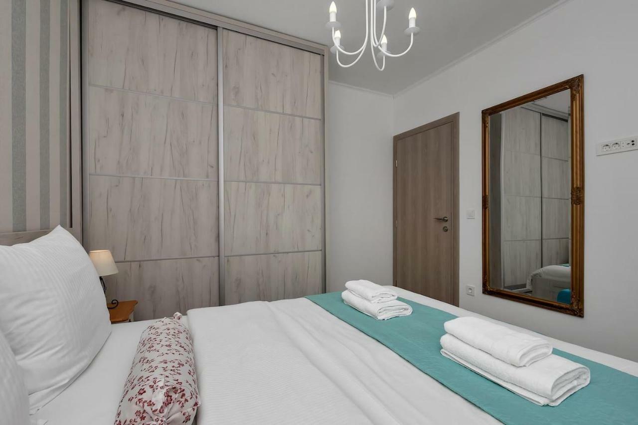 Charming Apartment Tissa With Sea View Макарська Екстер'єр фото