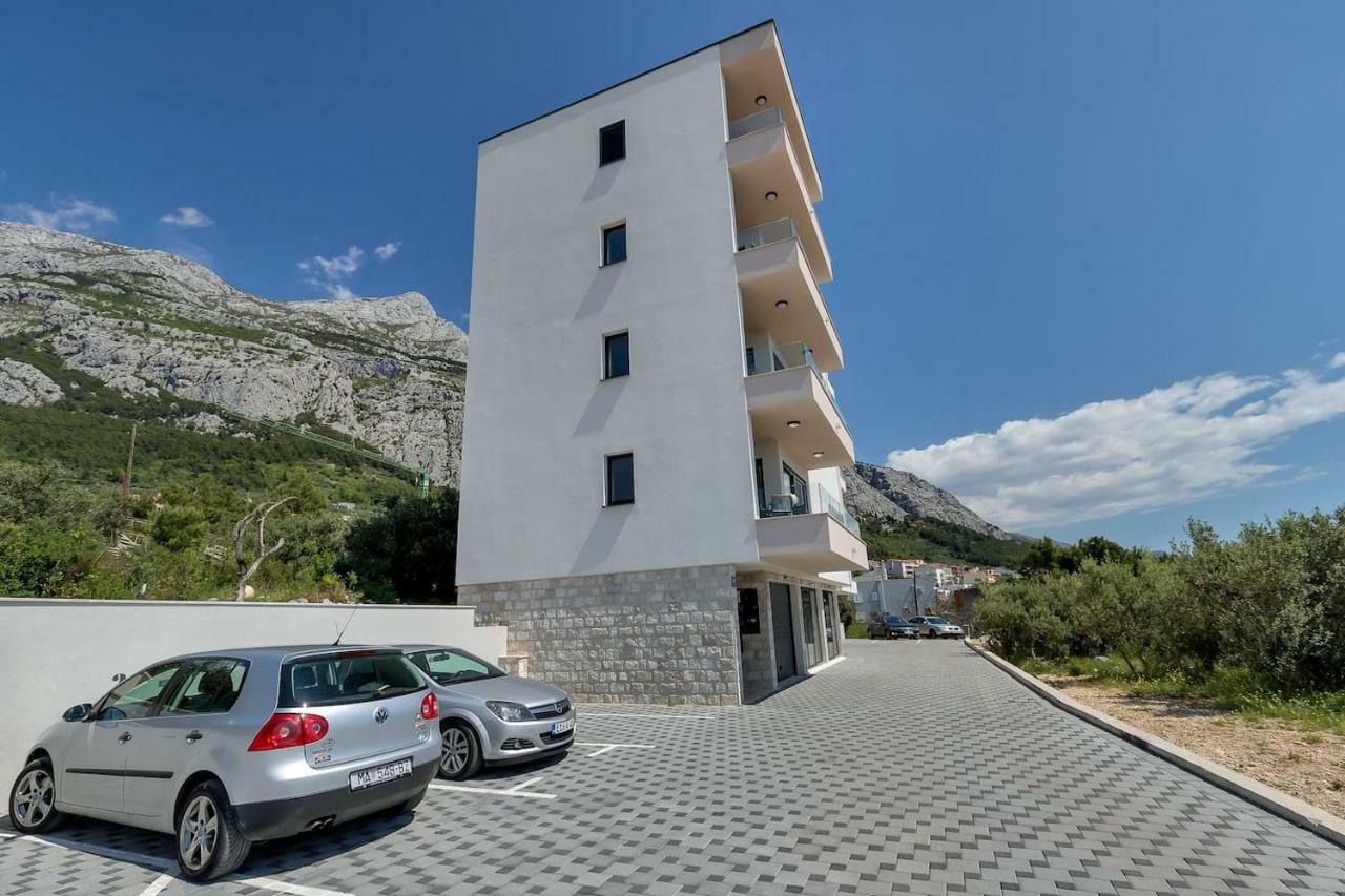 Charming Apartment Tissa With Sea View Макарська Екстер'єр фото